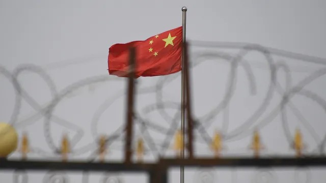 China condena ex-ministros à morte com sursis por corrupção