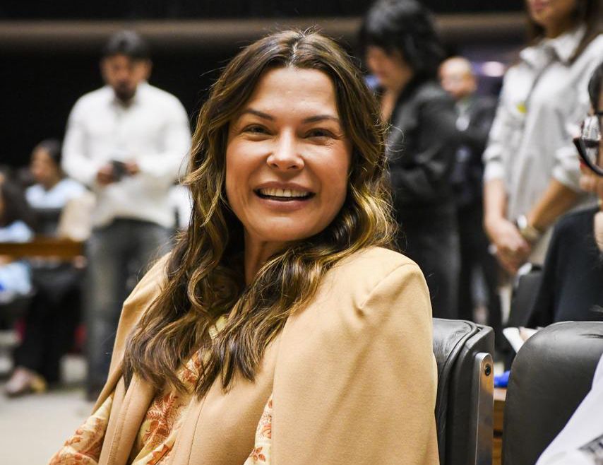 Marcela Passamani celebra aniversário com nova fase e estilo
