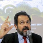 PT fecha chapa proporcional no DF e Agnelo Queiroz é candidato