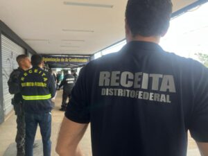 Receita do DF apreende 202 iPhones e R$ 2,5 mi em mercadorias