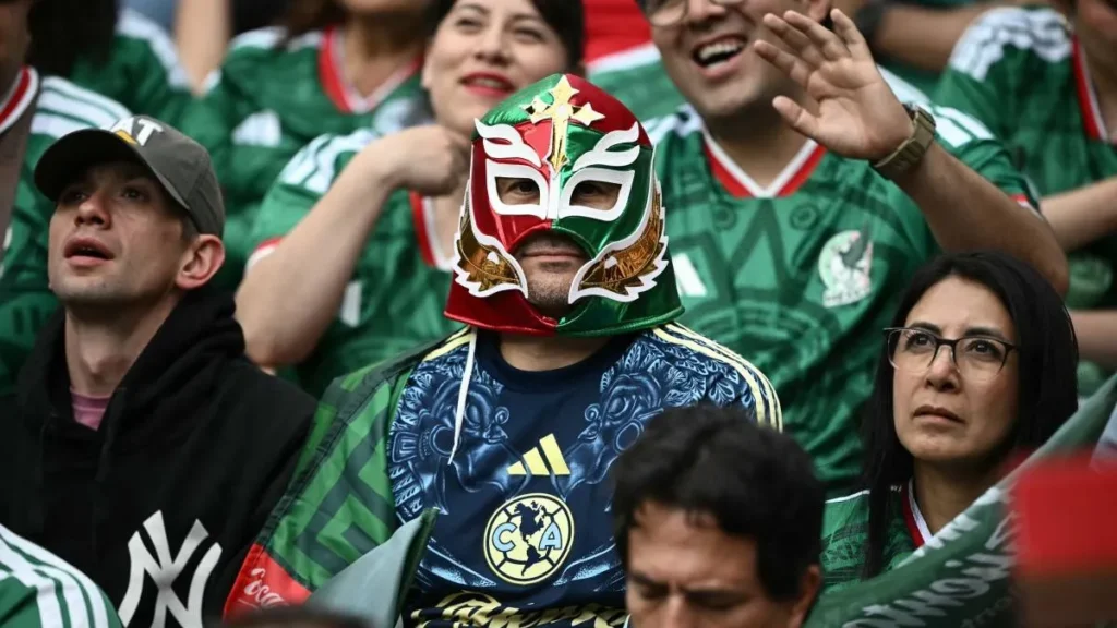 México aposta em casa cheia no Azteca para quebrar jejum de 40 anos