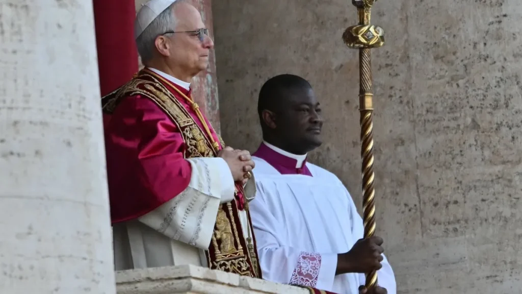 Papa promete Igreja segura a vítimas de abuso em Madri