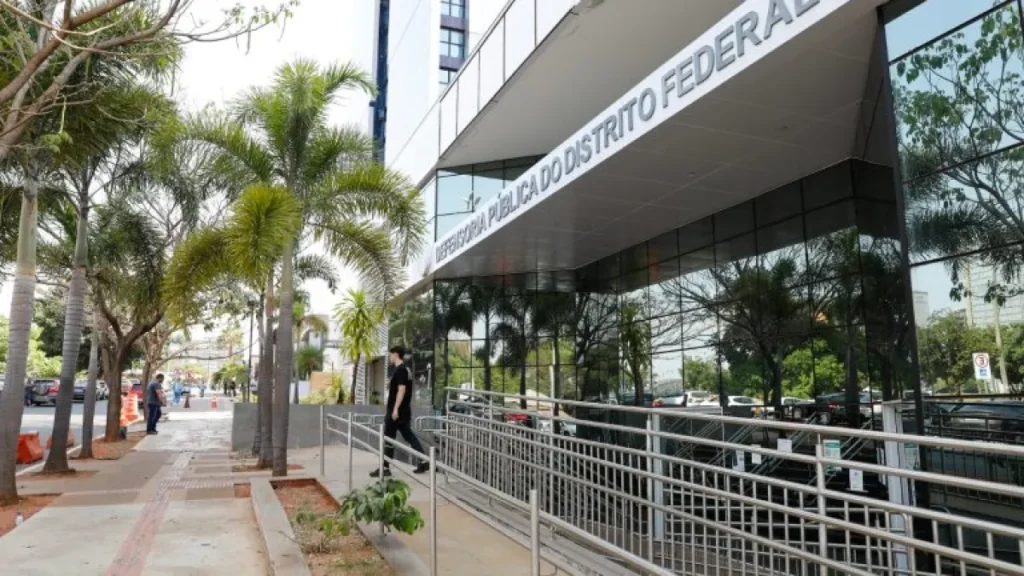 DPDF garante consulta urgente para idosa com câncer cerebral