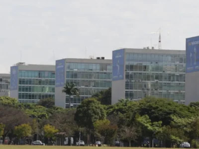 Governo libera servidor mais cedo em jogos do Brasil