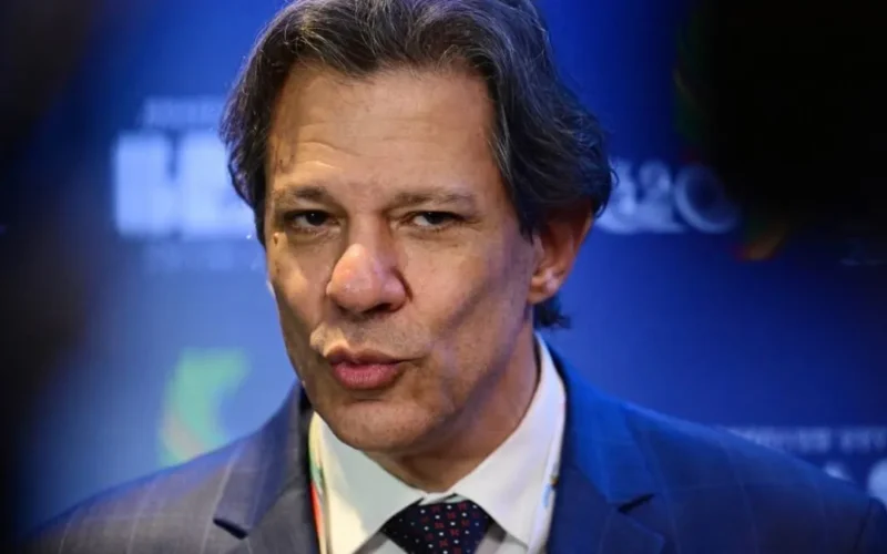 Haddad: 'Lei deve ser aplicada independentemente de torcida' sobre Wagner