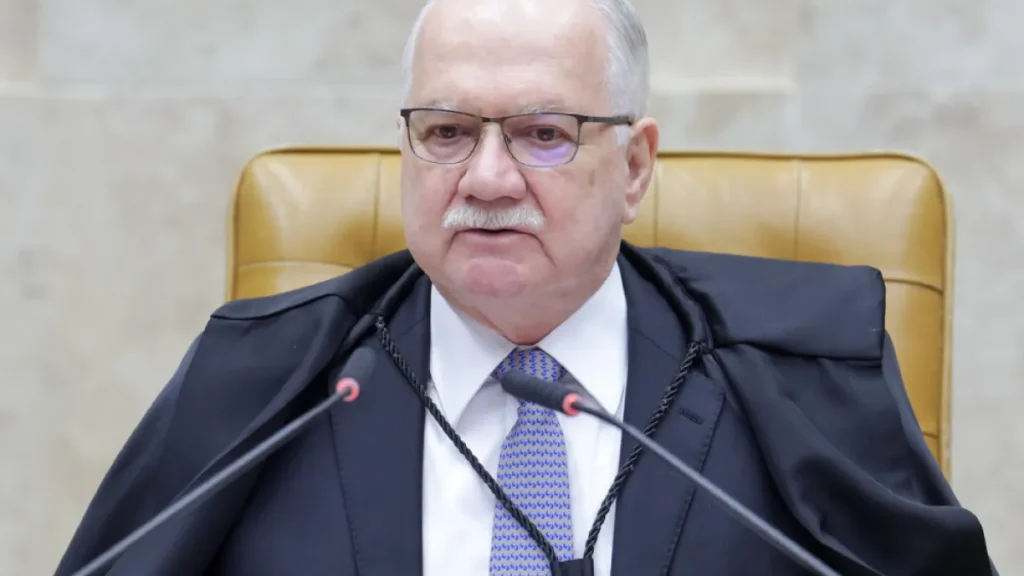 Fachin defende responsabilização de big techs por conteúdos