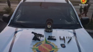 Motorista de app é preso por ameaçar passageira com arma no Recanto das Emas