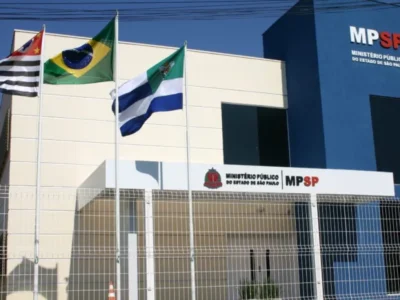 Auditor fiscal com salário de R$ 40 mil pede Justiça gratuita