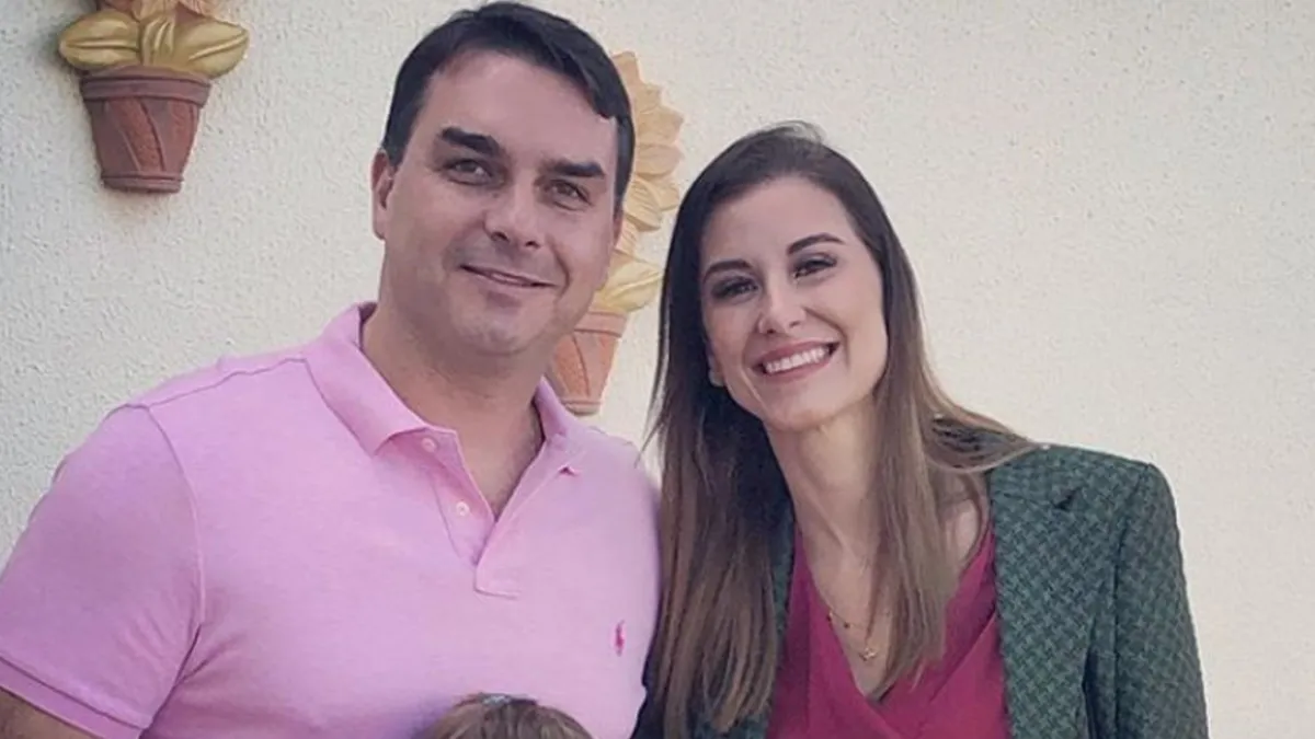 Fernanda Bolsonaro defende marido após críticas de Michelle