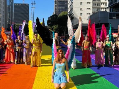 Parada LGBT+ expõe ausência da direita em contraste com Marcha para Jesus