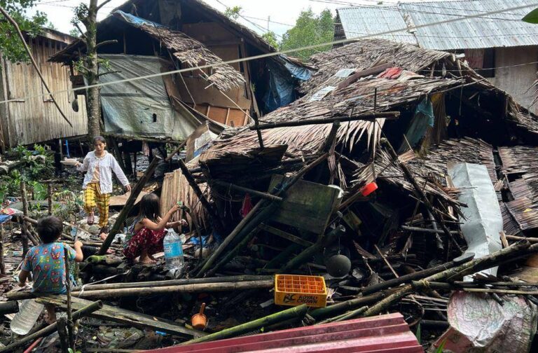 Terremoto de 7,8 atinge Filipinas e gera alerta de tsunami