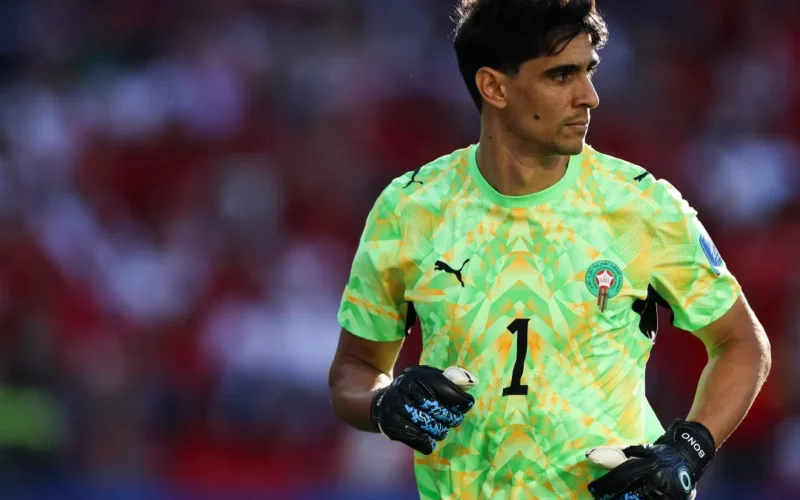Bono recusou Canadá e encara país natal pela 2ª vez na Copa