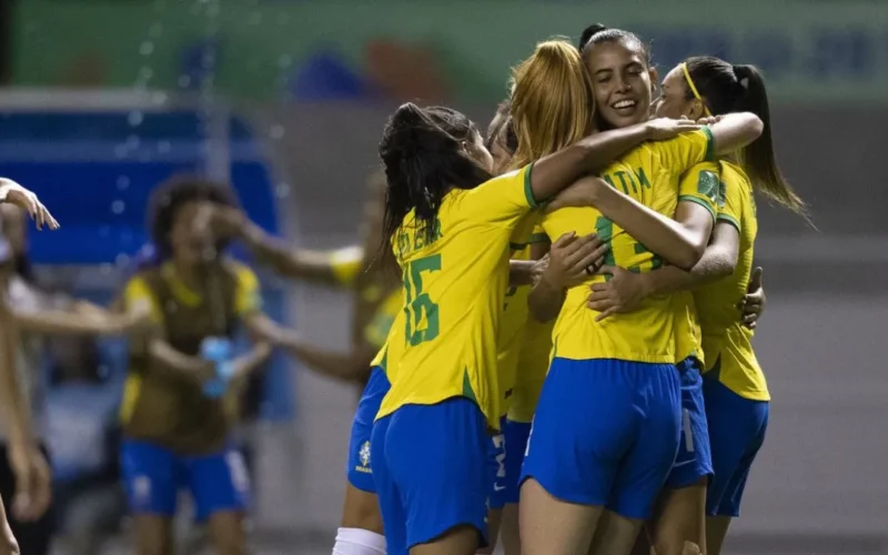 Lei ajusta férias escolares de 2027 para Copa Feminina