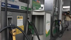 Etanol supera gasolina em 10 estados; veja onde