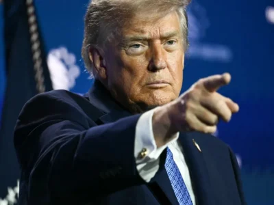 Trump pede cassação de licenças de TVs que não exibiram discurso
