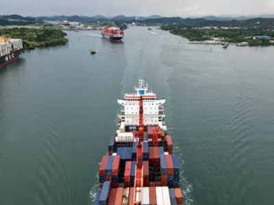 Panamá renova acordo marítimo com China apesar de crise portuária