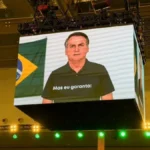 Defesa de Flávio nega irregularidade em vídeo de IA de Bolsonaro
