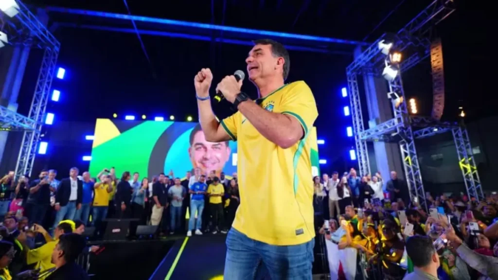 Flávio anuncia vice da chapa presidencial nesta quarta
