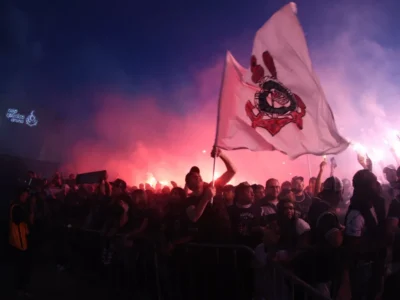 Corinthians vence, mas é eliminado na Copa do Brasil