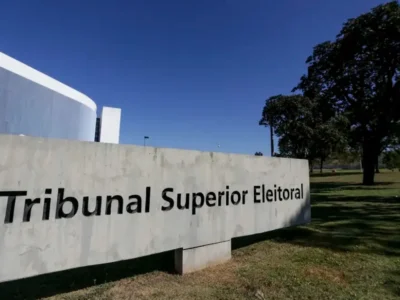 TSE cria conselho para vigiar desinformação e IA nas eleições