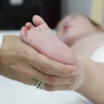 Atraso no teste do pezinho atrasa tratamento da AME no SUS