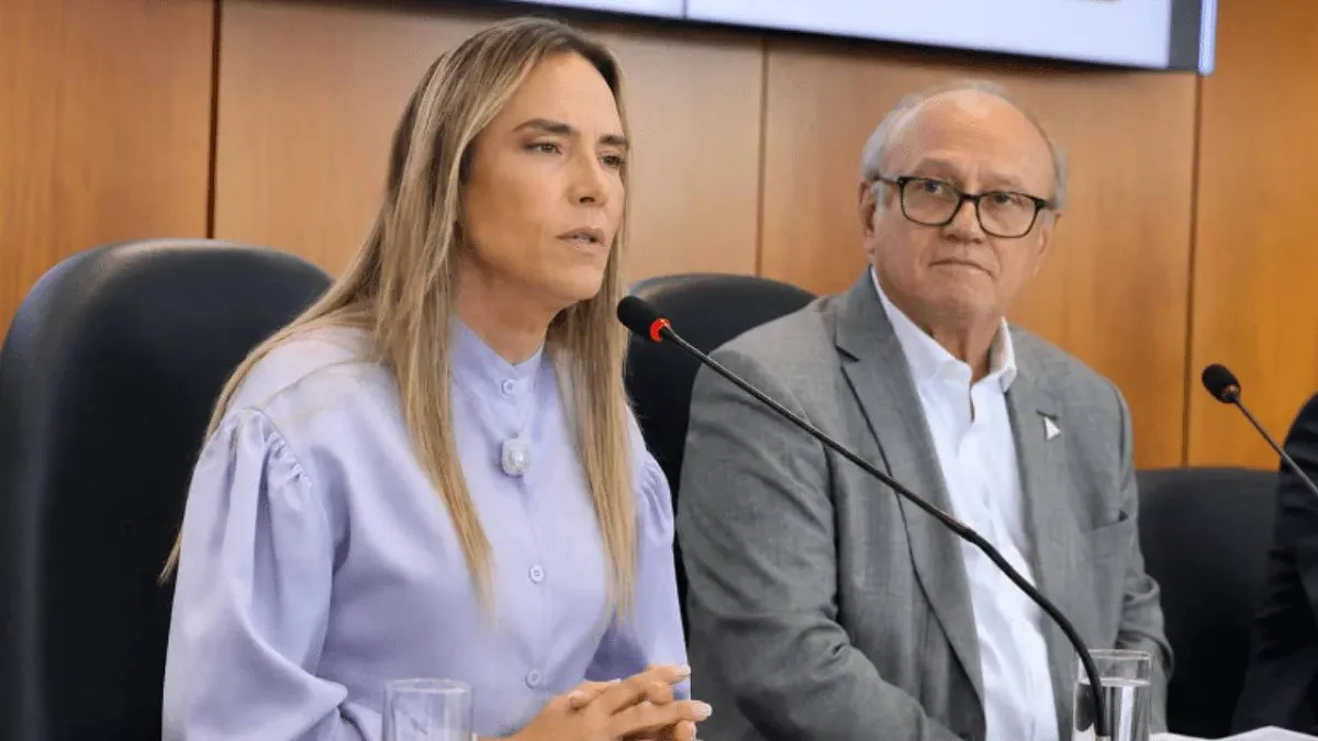 Secretário do DF cobra aval de bancos para salvar BRB