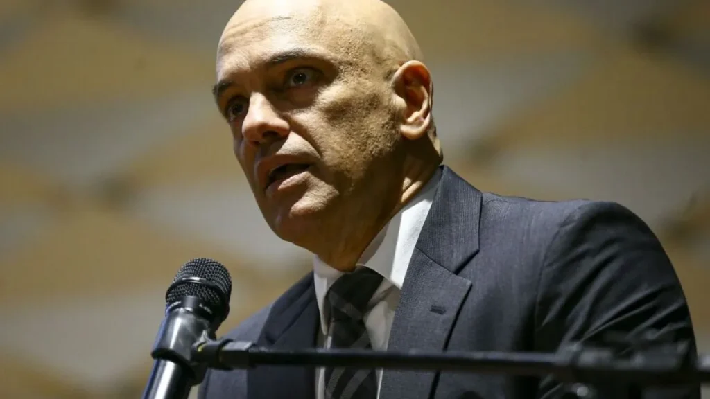 Moraes evita plenário e mantém caso contra jornalista na 1ª Turma