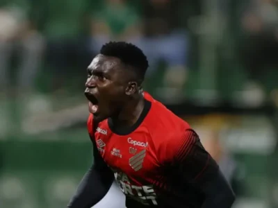 Athletico-PR empata com Bragantino e desperdiça chance de encostar no líder